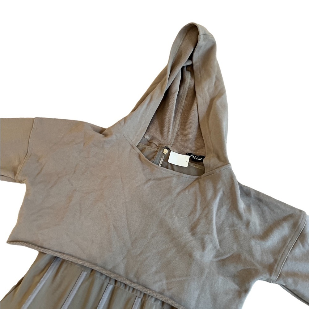 New M size dress mini length, has a corset underneath and a crop hoodie over A5. - Picture 6 of 6
